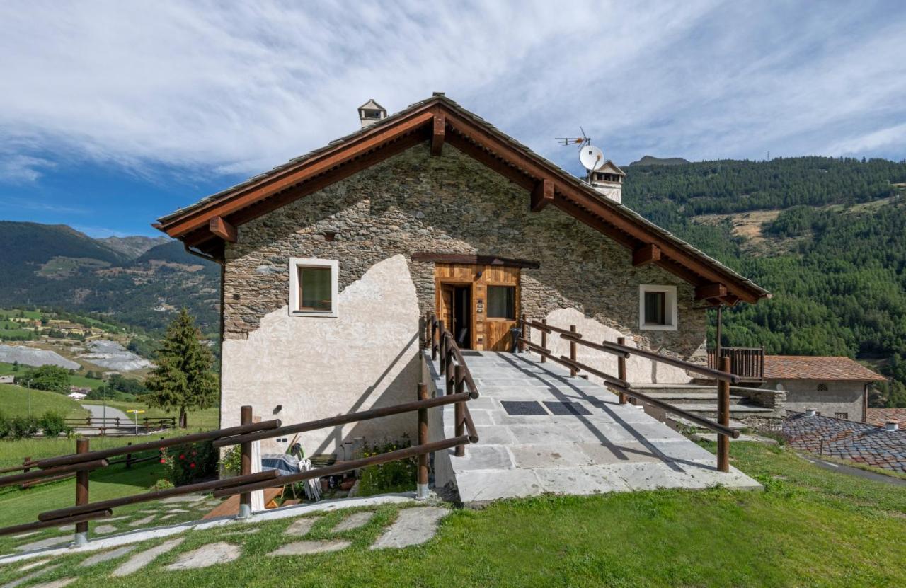 Maison Marcoz - Appartamenti Vacanze Étroubles Extérieur photo